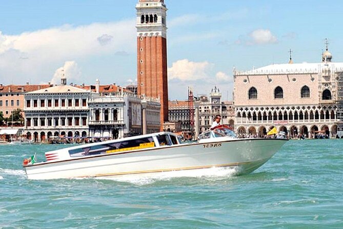 Private Arrival Transfer From Venice Airport to Hotel in Venice City Center - Pickup Location and Process