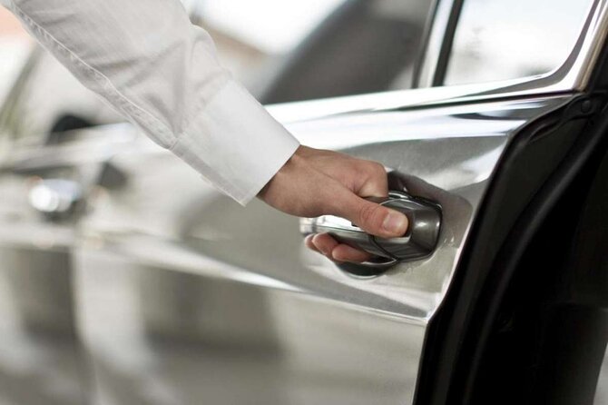 Private Arrival Transfer: Tunis Airport to Tunis Hotel - Pickup and Drop-off Details