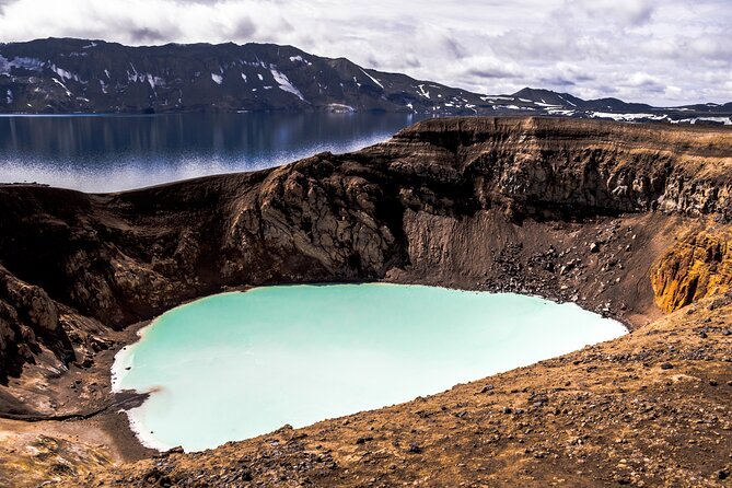 Private Askja Caldera and Viti Crater 4×4 Tour From Lake Myvatn