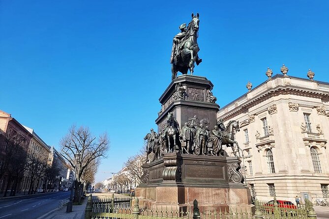 Private Audio Book City Rally Around the Museum Island in Berlin