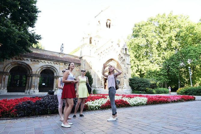 Private Budapest Walking Tour With Cake & Coffee