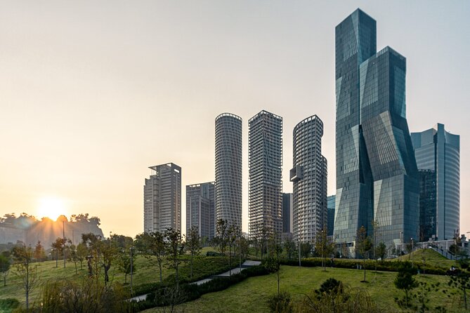 Private Contrasts of Mexico City Neighborhoods Tour