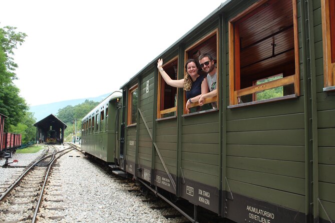 Private Day Tour to Mokra Gora, Sargan Eight Train and Drina River House