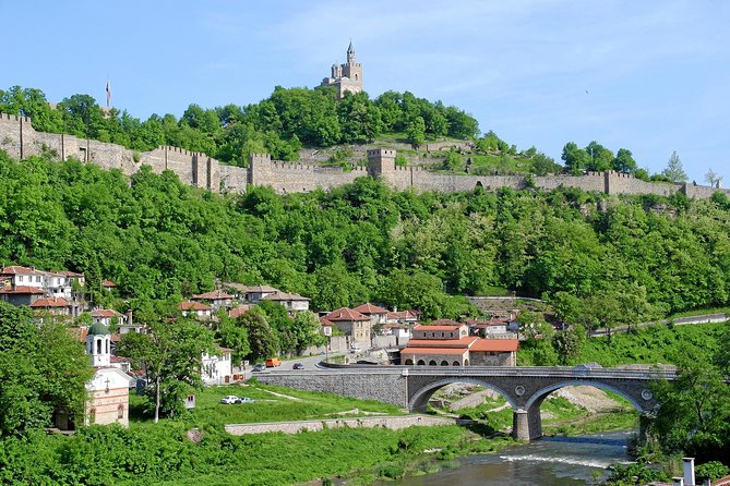 Private Day Trip to Veliko Tarnovo and Arbanasi