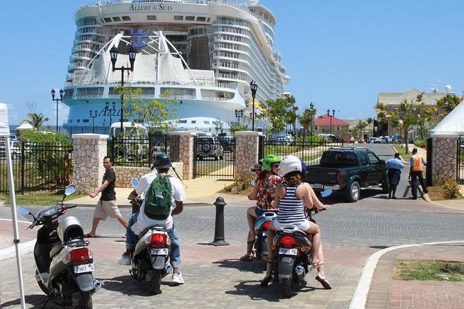 Private Group Falmouth Cruise Port Transfers – One Way (4-9 Persons)