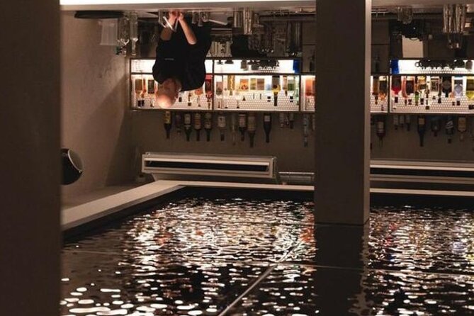 Private Groupe Explore Hidden Bars & Speakeasies in Paris