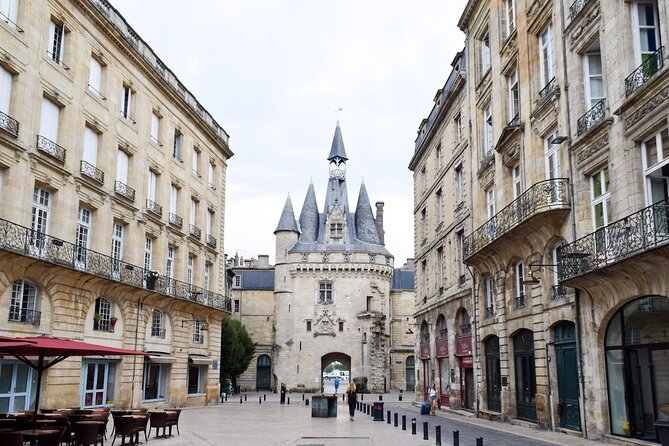 Private Guided Tour of Bordeaux in a High-End Vehicle