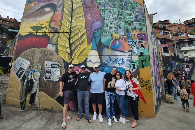 Private Half-Day Medellín Graffiti Tour Including Metrocable - Exploring the Metrocable Transportation System