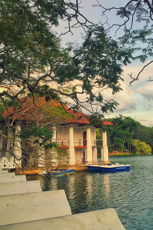 Private Kandy Pinnawala Day Tour From Kalutara