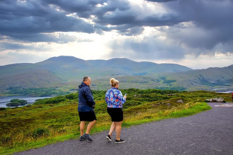 Private Luxury Ring of Kerry and Skelling Ring Day Tour