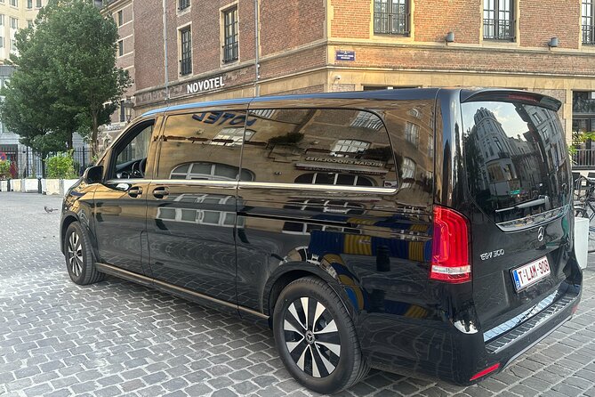 PRIVATE MPV TRANSFER From/To BRUSSELS AIRPORT (Max 6 Pax) ONE-WAY - Vehicle and Amenities