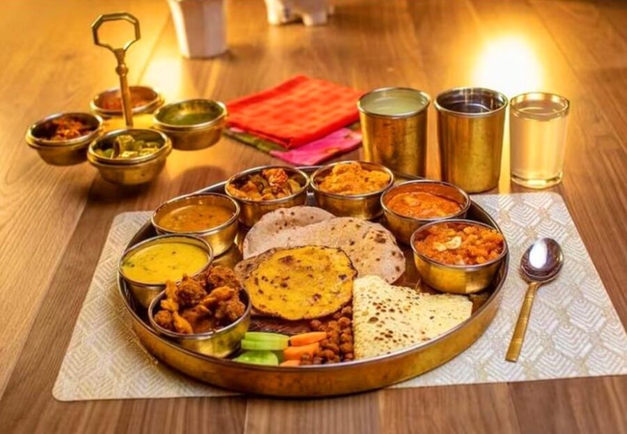 Private One Day Delhi to Agra Tour by Car
