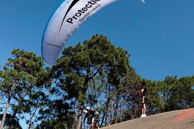 Private Paragliding Flight in Valle De Bravo With Instructor