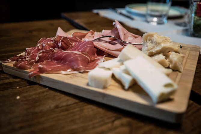 Private Parmigiano Balsamic Parma Ham and Wine Tasting Tour