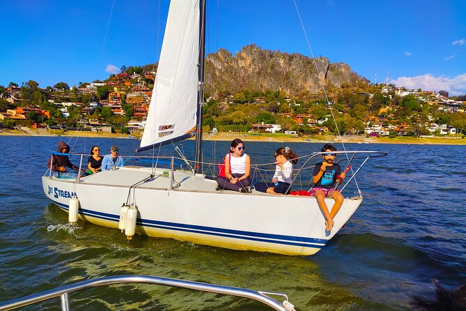 Private Sailing Tour in Valle De Bravo