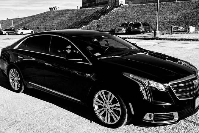 Private Sedan Transfer From Chicago Downtown to O’Hare Airport
