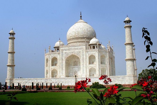 Private Sunrise Taj Mahal Tour From Delhi by Car
