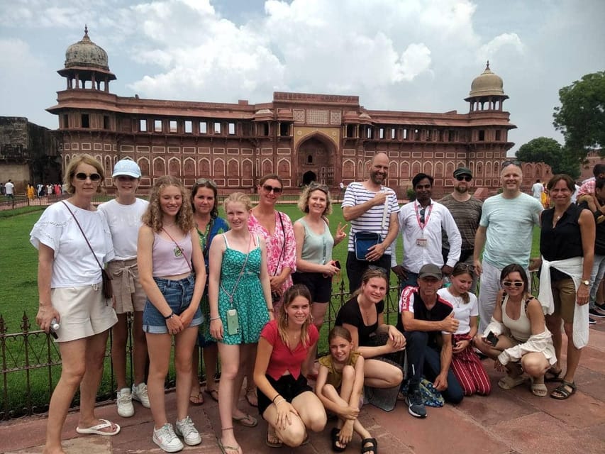 Private Taj Mahal Tour by Car From New Delhi