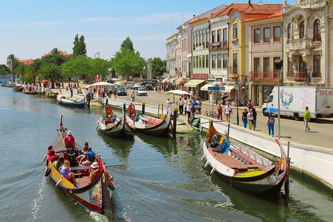 Private Tour 3 Days Fatima-Aveiro-Porto-Guimaraes-Braga-Santiago De Compostela - Additional Tour Details