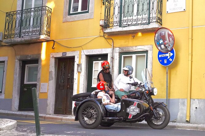 Private Tour | Lisbon, Street Art and Sidecar (45min/1 Hour)