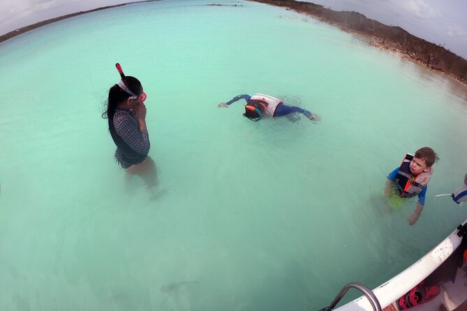 Private Tour of Laguna Bacalar: Explore Exclusive Activities and Places!