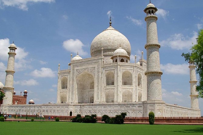 Private Tour: One Day Trip to Agra From Delhi by Car Visit Taj Mahal & Agra Fort
