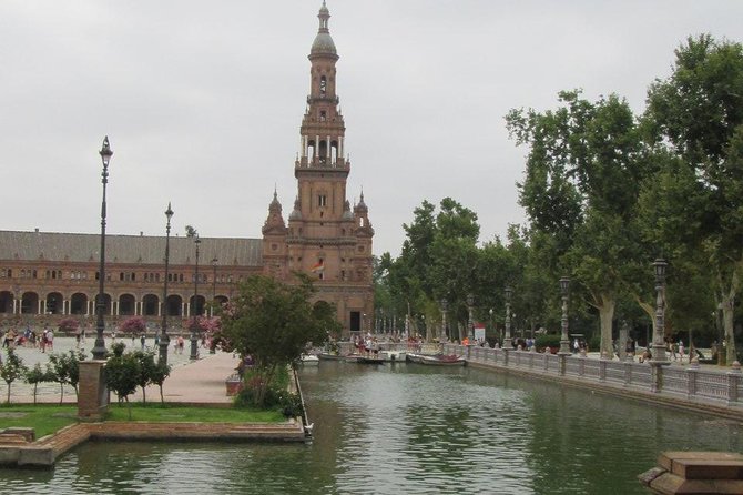 Private Tour Royal Palace + Cathedral + Spain Square + María Luisa Park