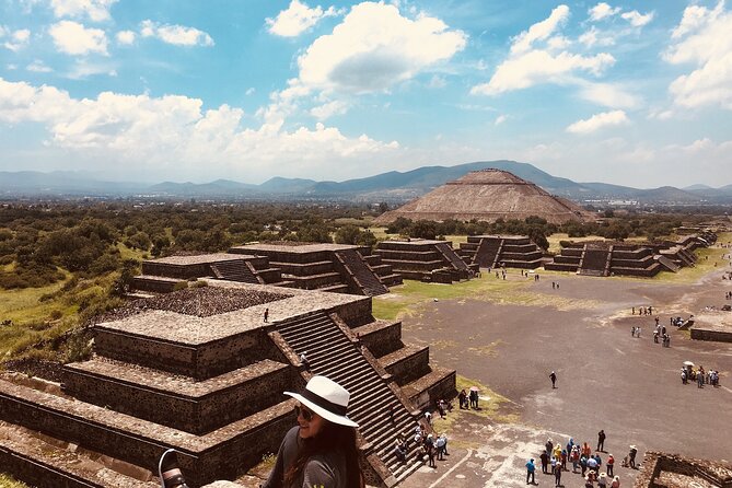 Private Tour Teotihuacan Pyramids and Guadalupe Shrine