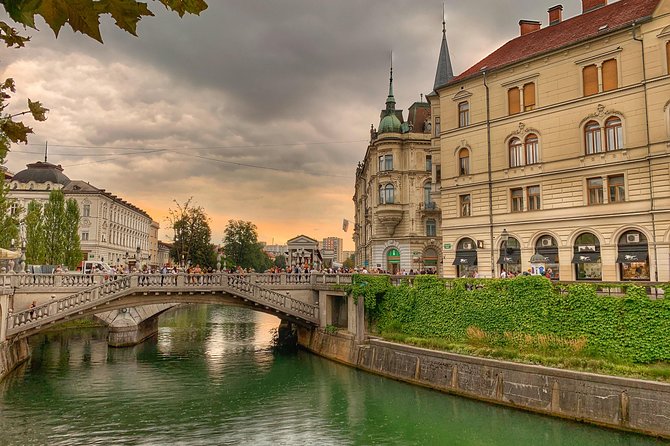 Private Tour to Ljubljana, Postojna Cave & Predjama Castle From Zagreb