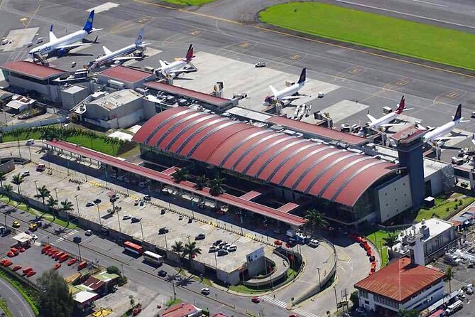 Private Transfer From La Fortuna to Juan Santamaria Airport Area