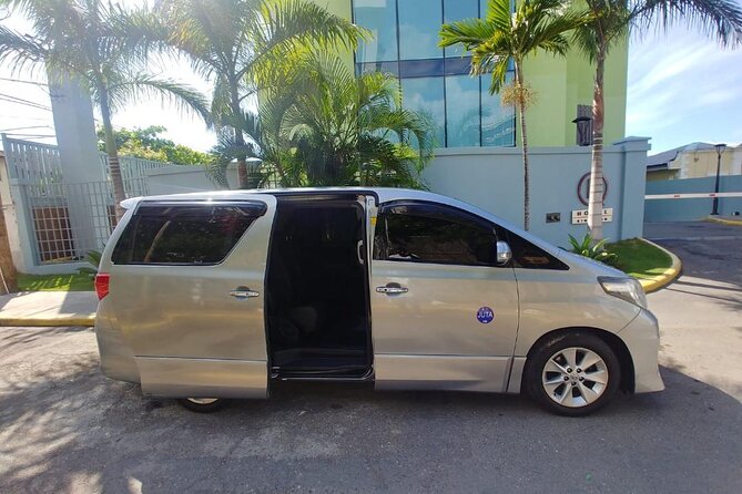 Private Transfer From Norman Manley Airport to Kingston One Way
