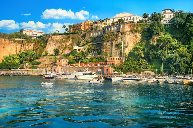 Private Transfer: From Sorrento (Hotel) to Rome (Hotel-Airport-Railway Station)