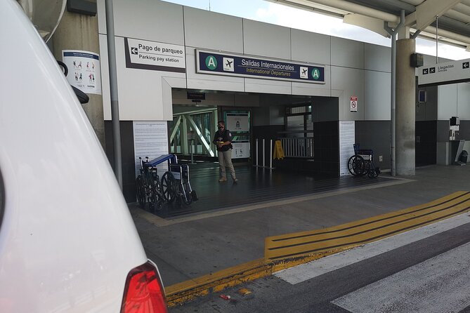 Private Transfer Puerto Viejo Limon to San Jose Hotels or Airport - Transport Details