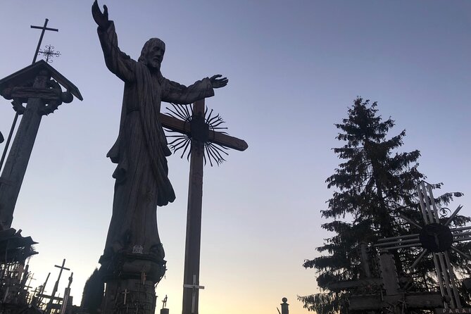 Private Transfer Riga – Hill of Crosses – Riga