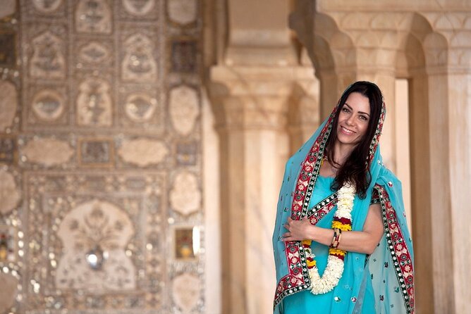 Private Udaipur City Sightseeing Tour by Car With a Tour Guide - Inclusions and Amenities
