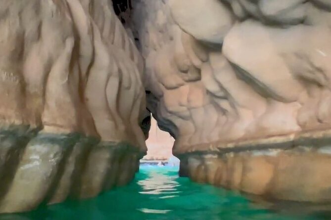 Private Wadi Shab – Bimmah Sinkhole – White Sand Beach – Full Day Tour