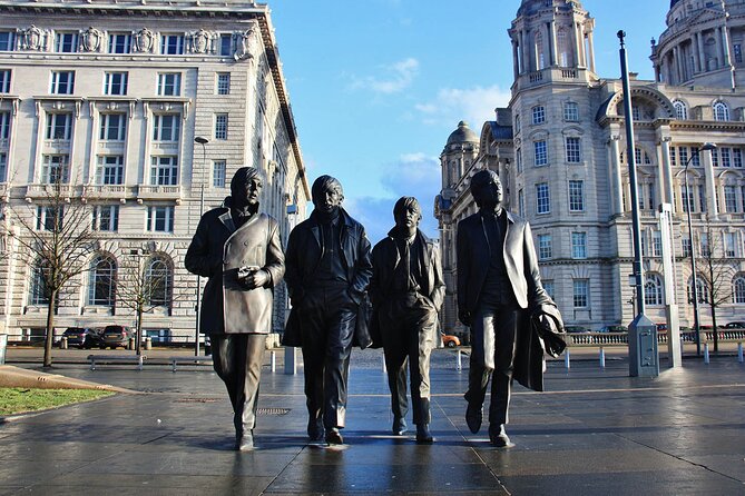 Private Walking Tour: Liverpool Highlights, Including Cavern Club Entry