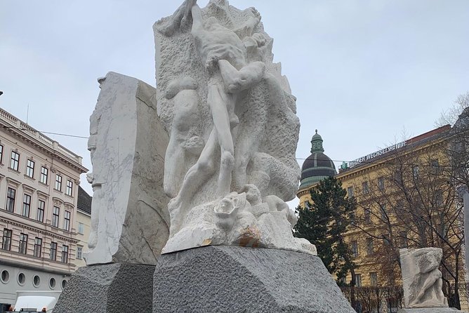 Private World War II Walking Tour in Vienna - Tour Overview