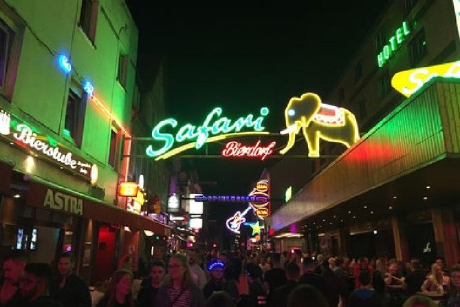 Pub Crawl – Ultimate Party Pub Crawl Incl. One-Hour Drinks Flat Rate