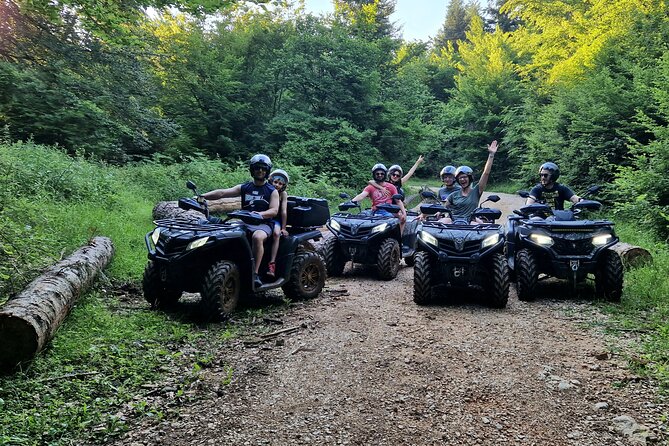 Quad Safari Gacka - Towering Mountains and Adventure