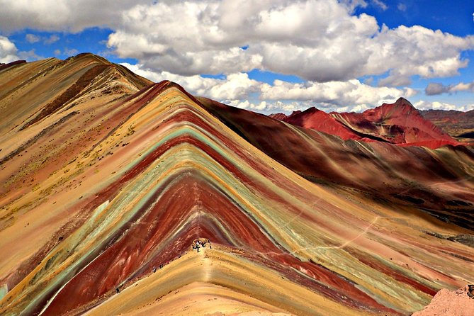Rainbow Mountain – ¡..All Included Service..!