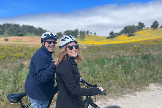 Relaxed E-Bike in the Backroads of Cascais and Sintra