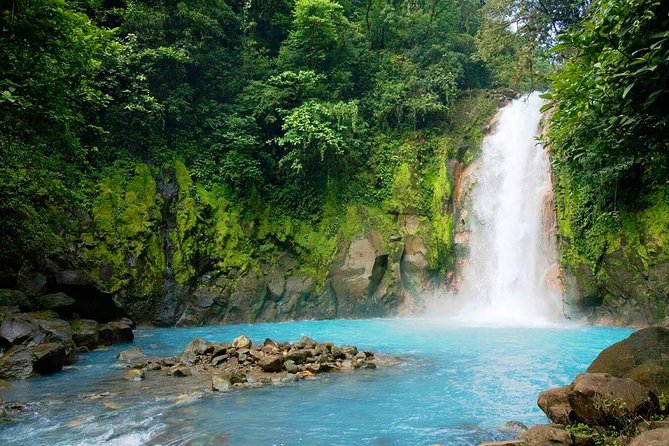 Rio Celeste and Tenorio National Park Hike + Lunch From La Fortuna