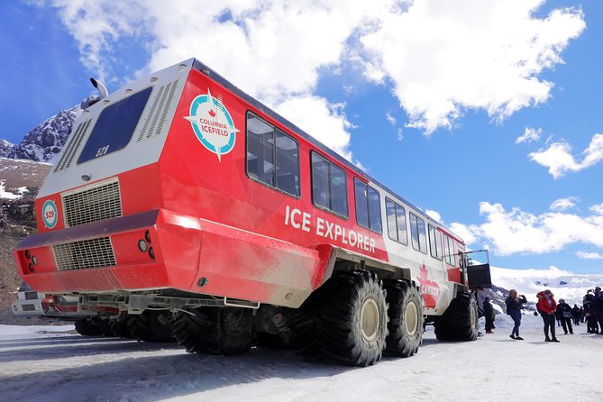 Rocky Mountains Premium Tour (34 Seats)