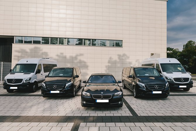 Round Trip Private Transfer: AUA Aruba Airport to Oranjestad Hotel