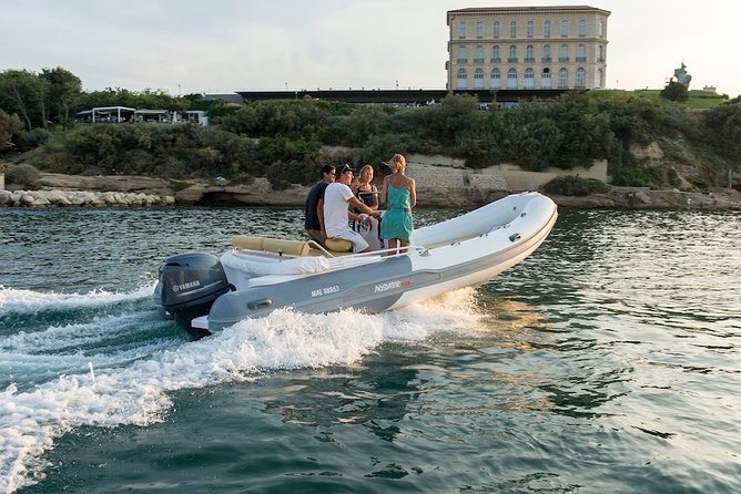 Rubber Dinghy to Rent Predator 599 40HP (Without License)