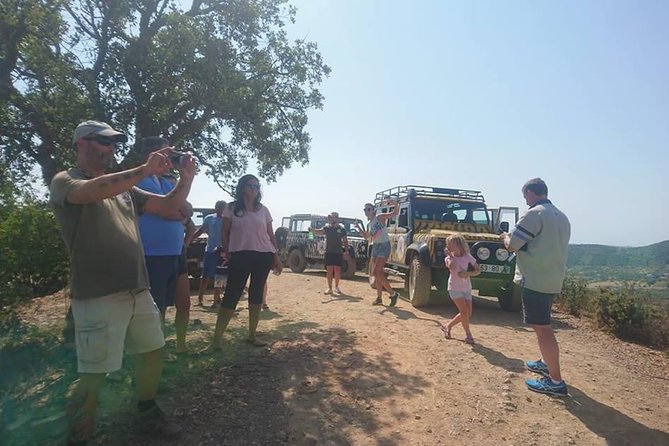 Safari Experience With Traditional Tapas
