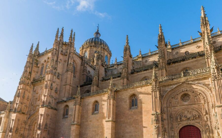 Salamanca: Cathedral of Salamanca Ticket With Audio Guide