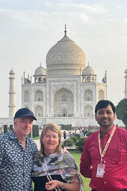 Same Day Agra Tour With Taj Mahal From Bangalore by Flights