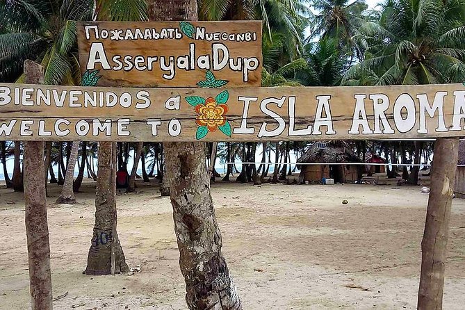 San Blas Islands – Isla Aroma Private Cabin 3D & 2N Plus San Blas Day Tour